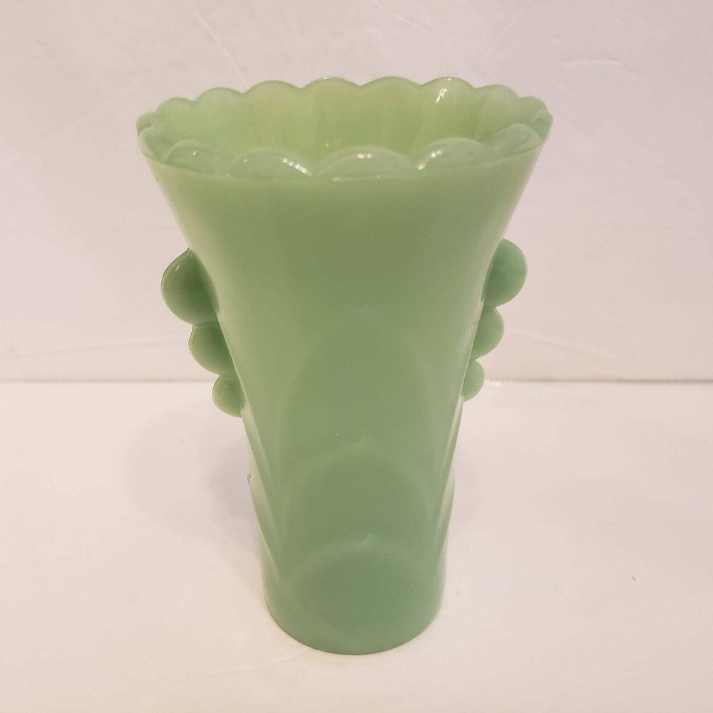 Fire King Jadeite Deco Vase 5 1/4" Scalloped Rim Vintage MCM Mid Century - Picture 3 of 6